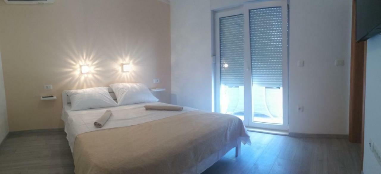 Apartments Prpic Сегет Враница Стая снимка
