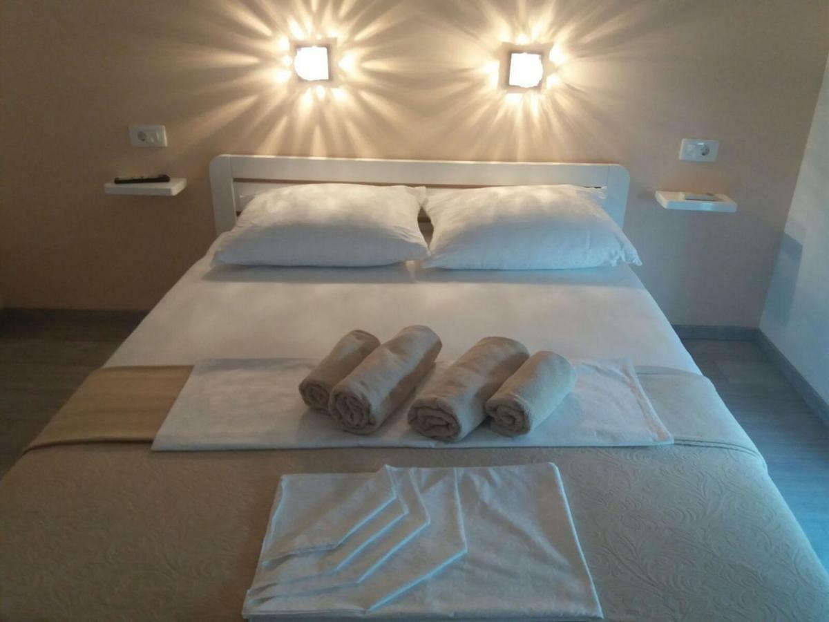 Apartments Prpic Сегет Враница Екстериор снимка