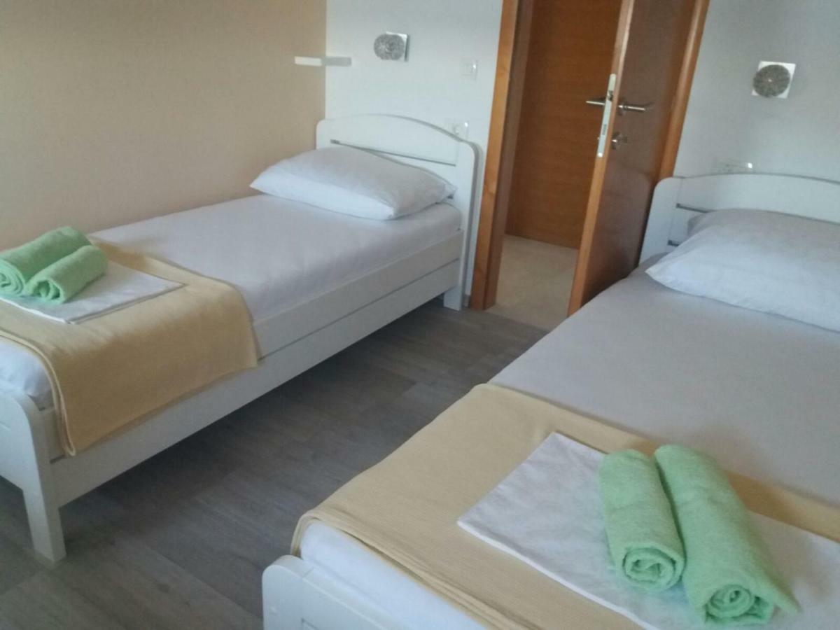 Apartments Prpic Сегет Враница Стая снимка
